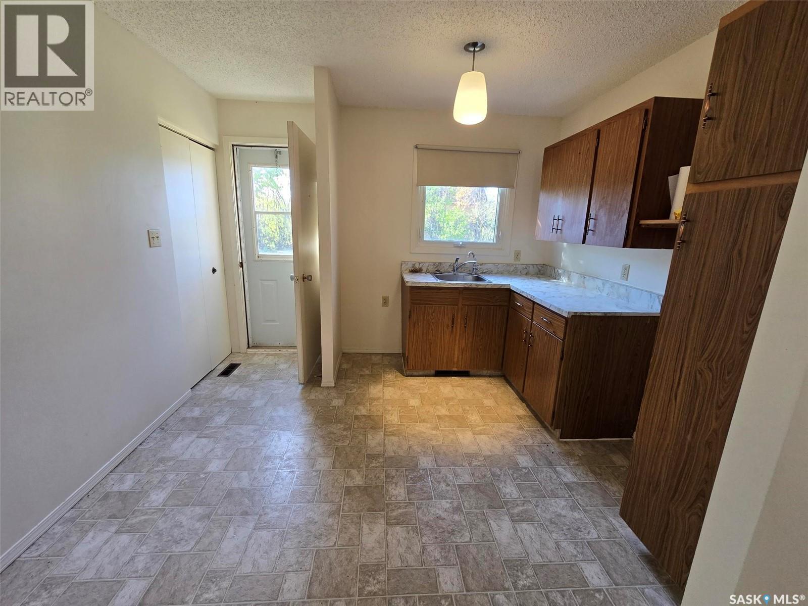 413 - 415 Calgary Street Property Photo 13