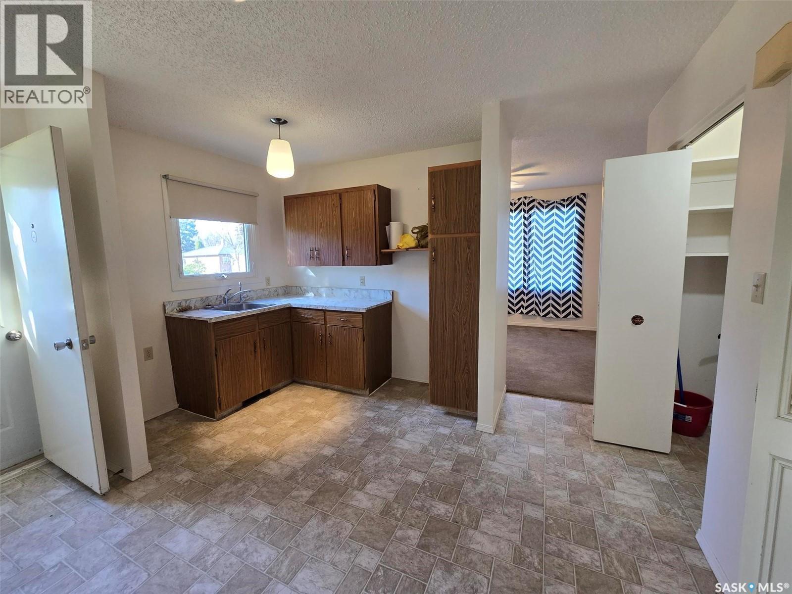 413 - 415 Calgary Street Property Photo 14