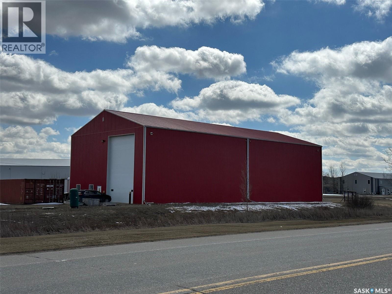 102 Industrial Drive Property Photo 1