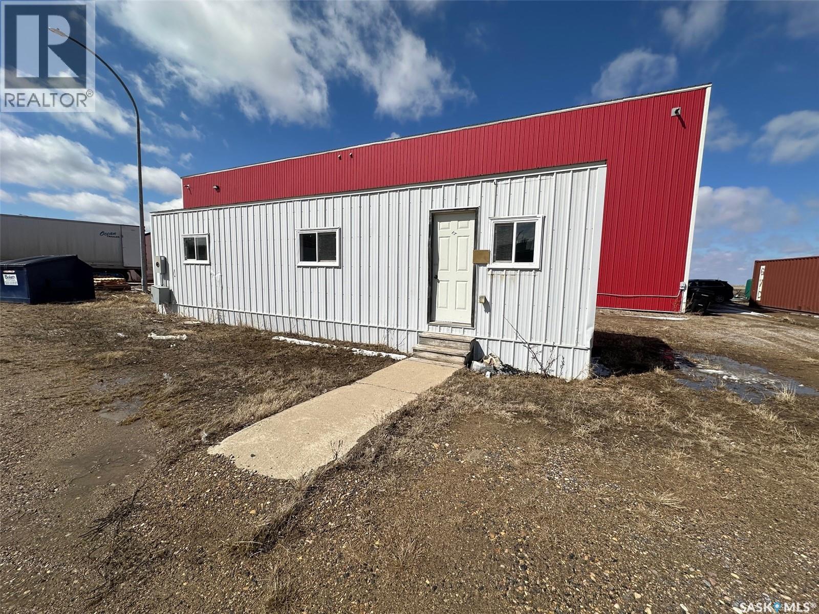 102 Industrial Drive Property Photo 2