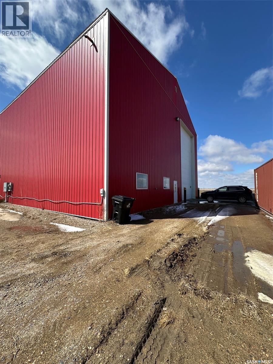 102 Industrial Drive Property Photo 4