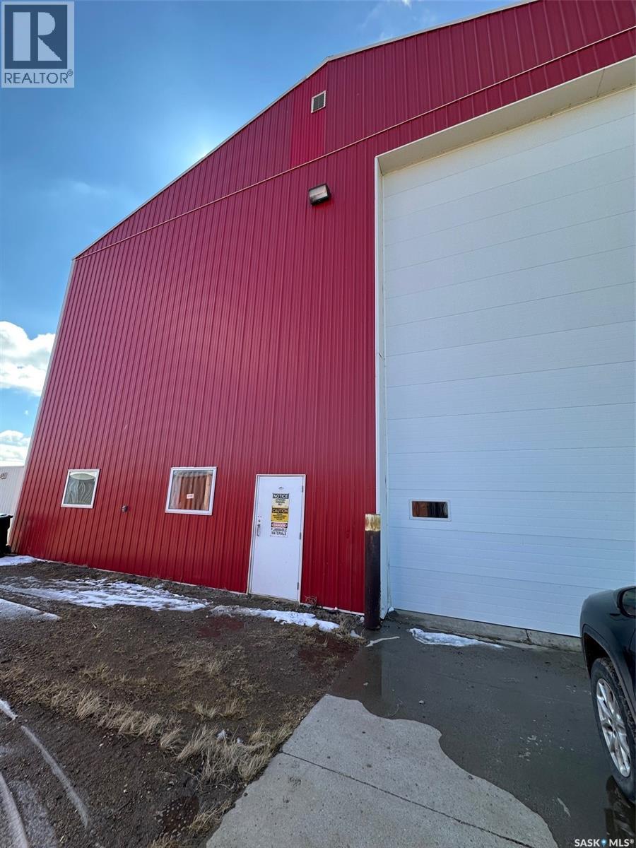 102 Industrial Drive Property Photo 8