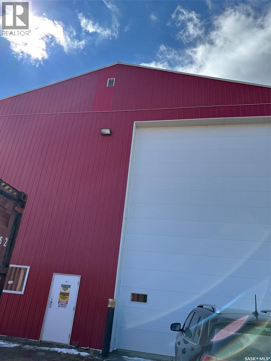 102 Industrial Drive Property Photo 10