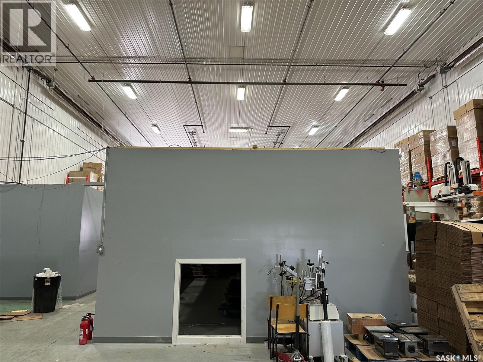 102 Industrial Drive Property Photo 15