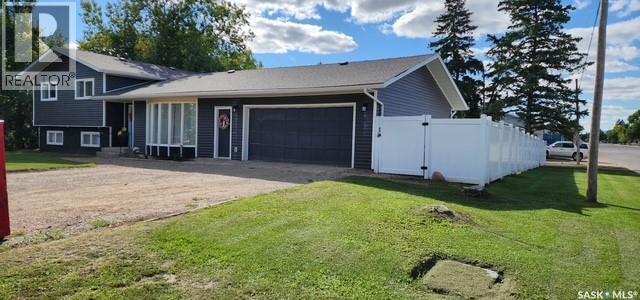 613 Peters Avenue Property Photo 2