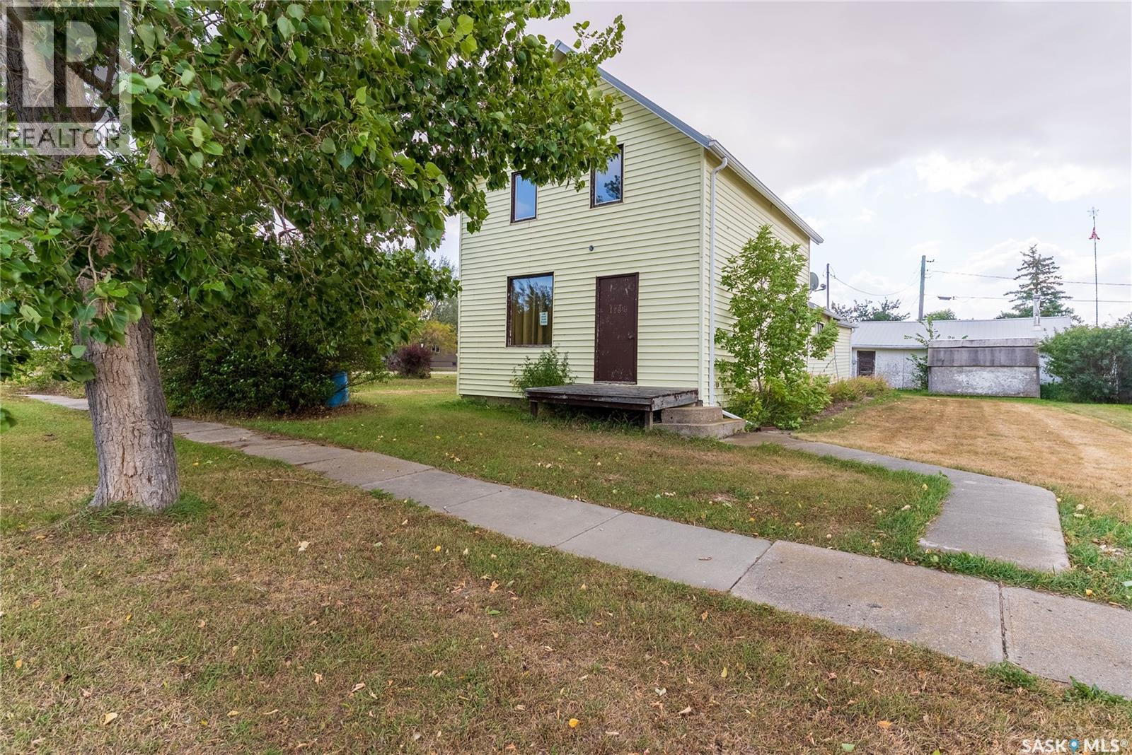 116 Rouleau Street Property Photo 2