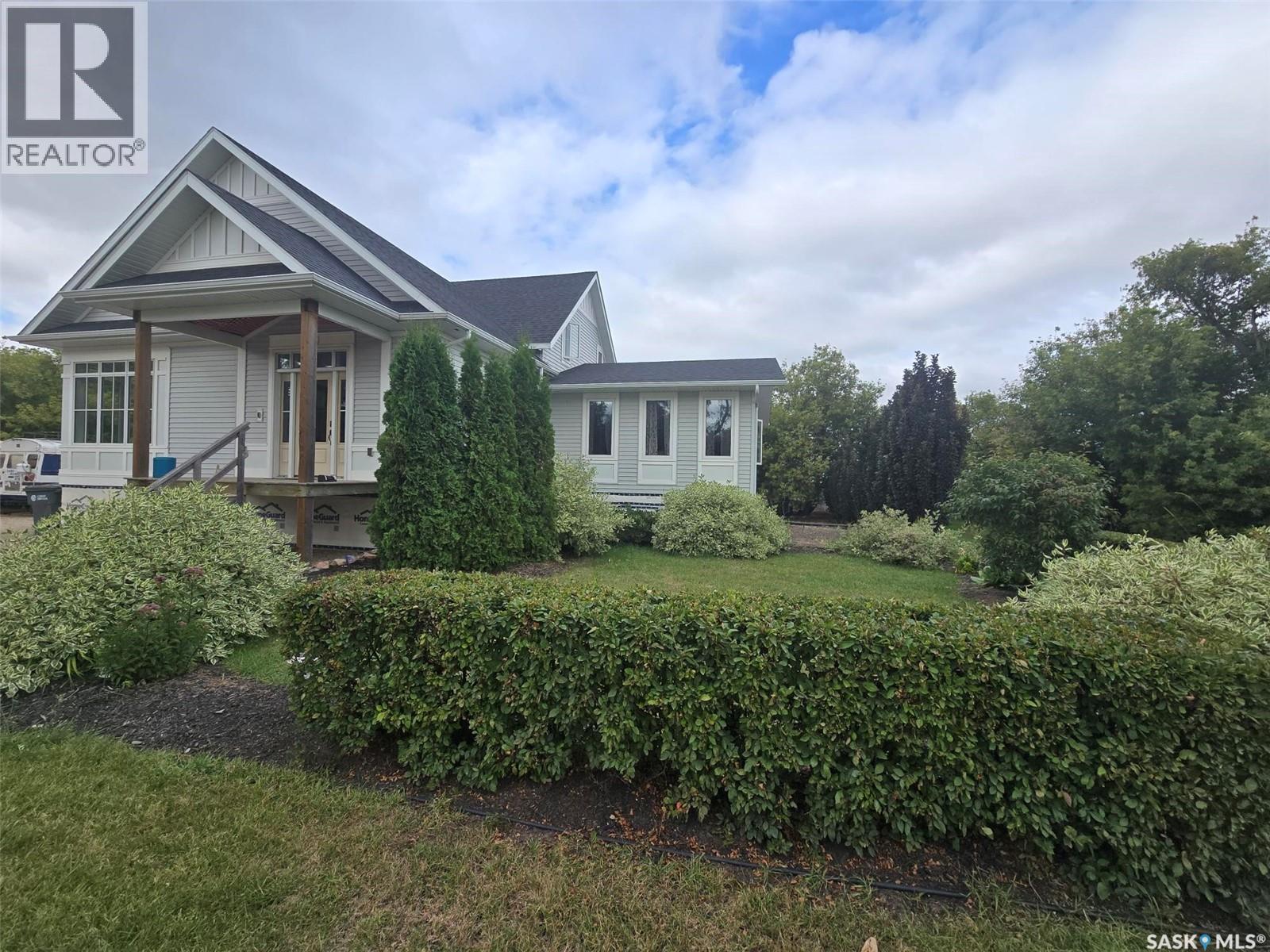 1306 Assiniboia Avenue Property Photo 2