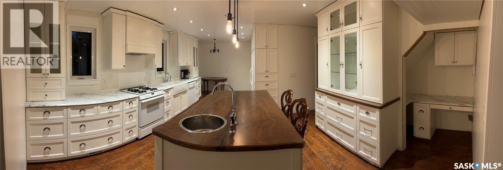 1306 Assiniboia Avenue Property Photo 21