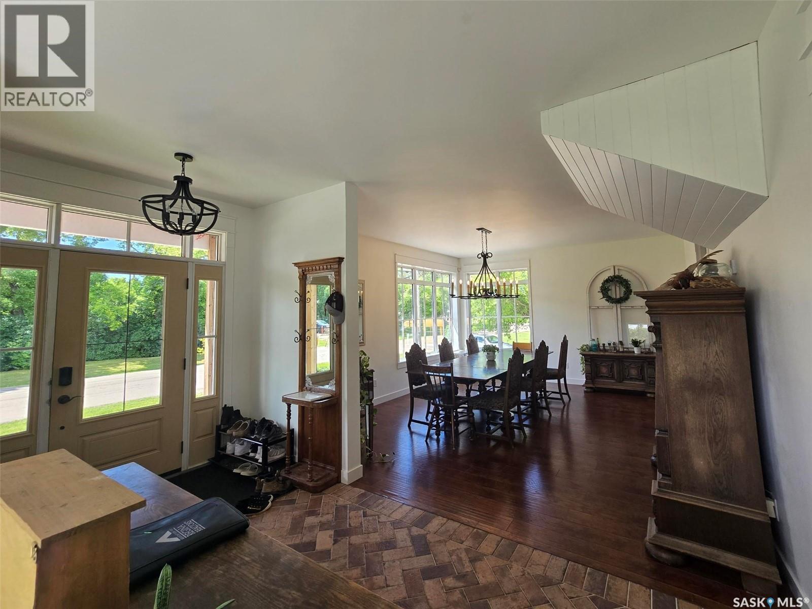 1306 Assiniboia Avenue Property Photo 22