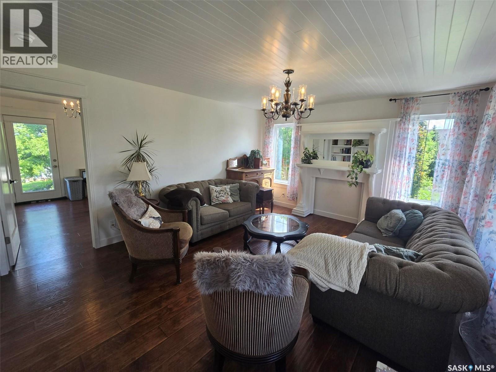 1306 Assiniboia Avenue Property Photo 33