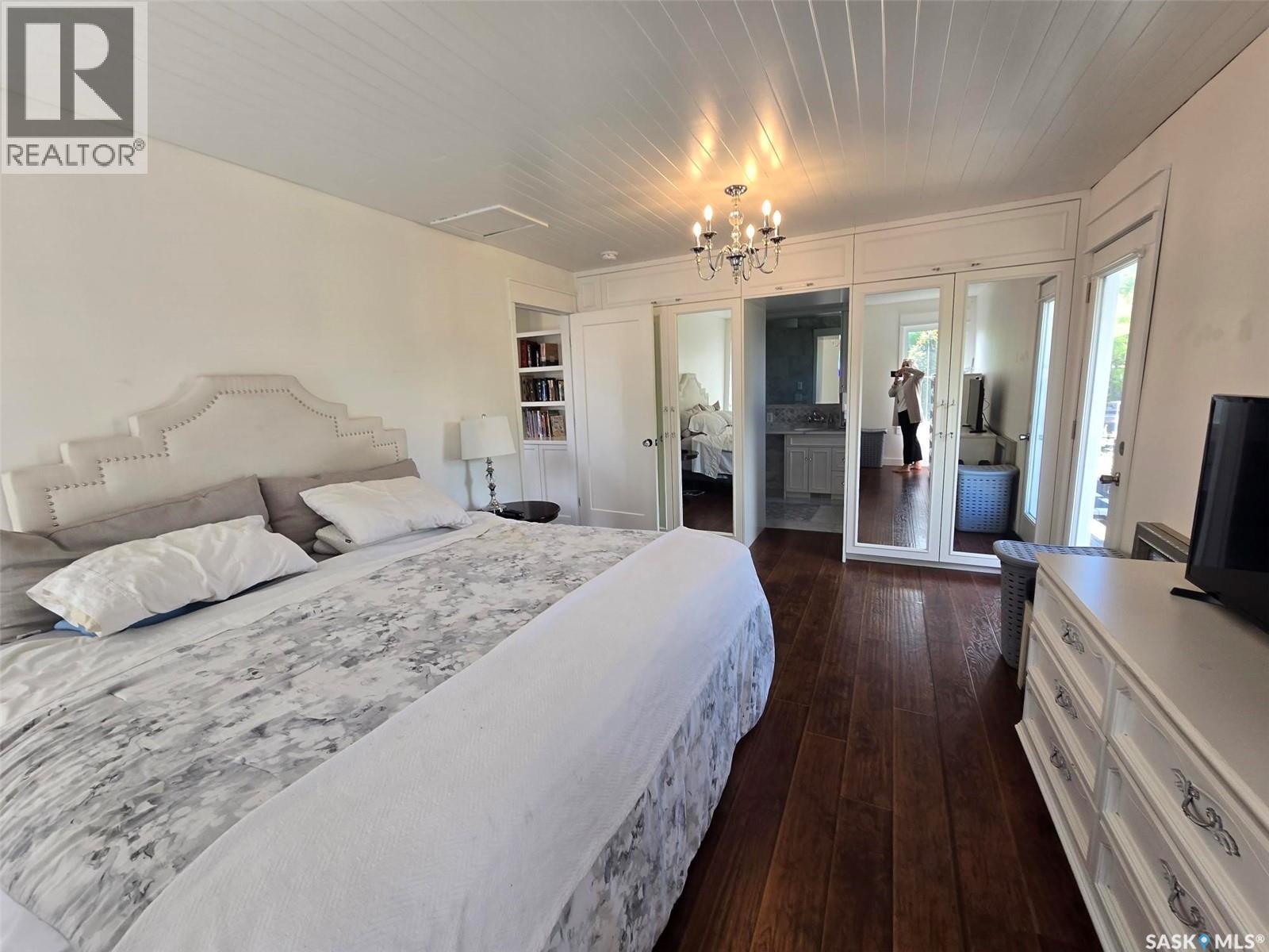 1306 Assiniboia Avenue Property Photo 35