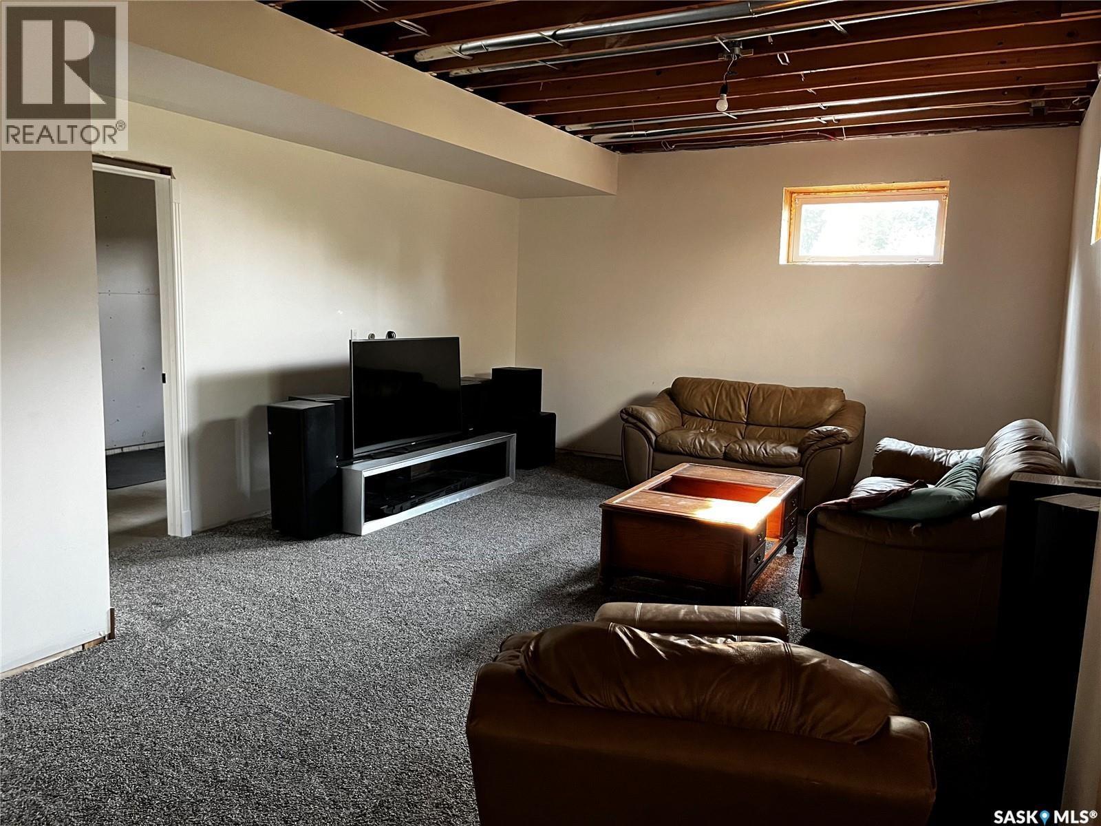 1306 Assiniboia Avenue Property Photo 56