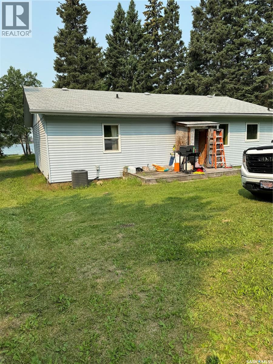 Crystal Lake Jewel Property Photo 3