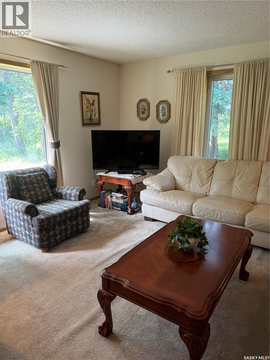 Crystal Lake Jewel Property Photo 6