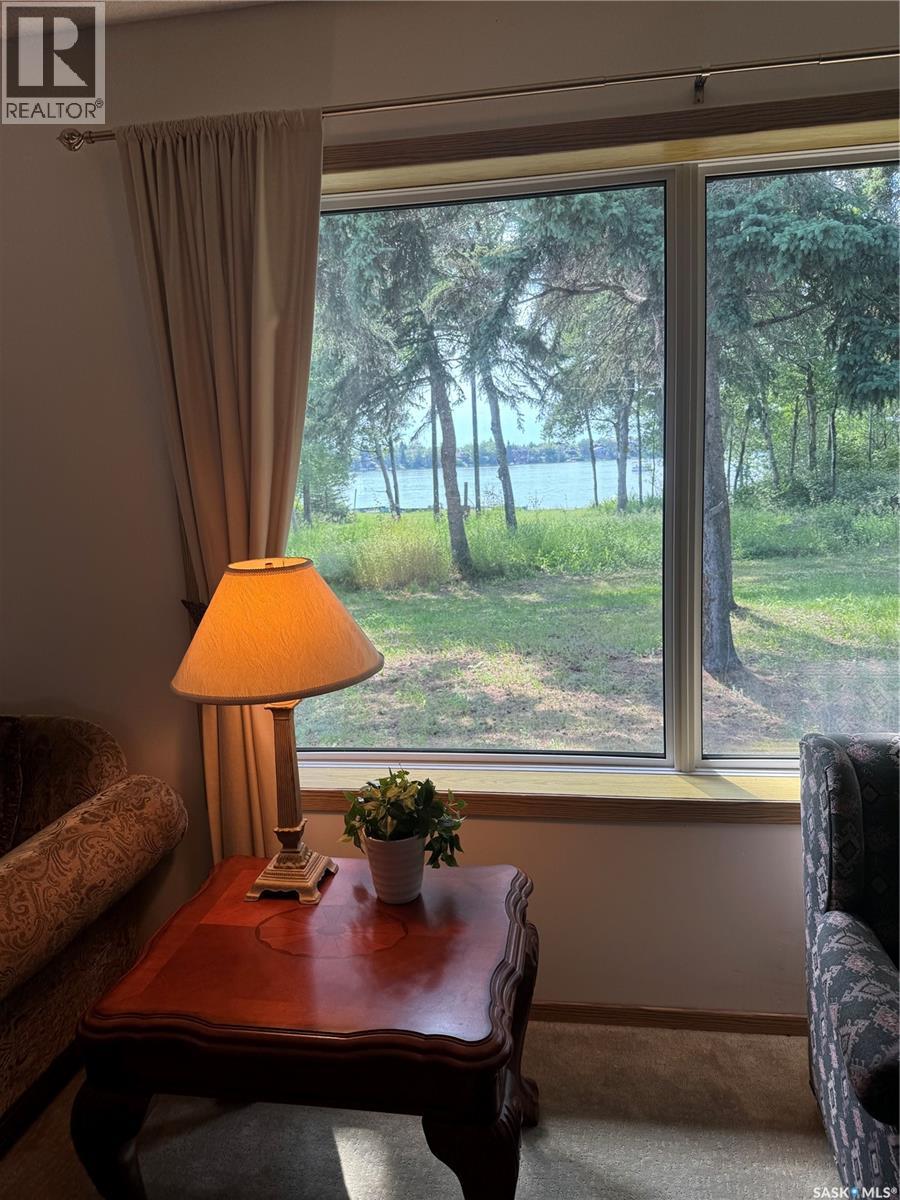 Crystal Lake Jewel Property Photo 8
