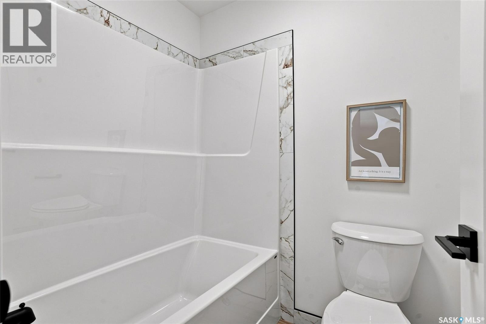 102 Cockcroft Manor Property Photo 28