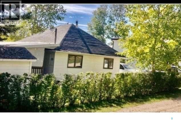 134 Lakeshore Drive Property Photo 3