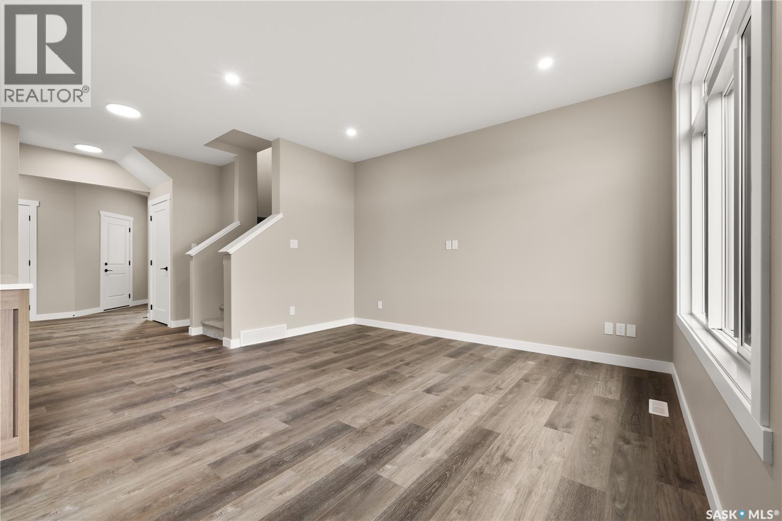 315 Veterans Drive Property Photo 8