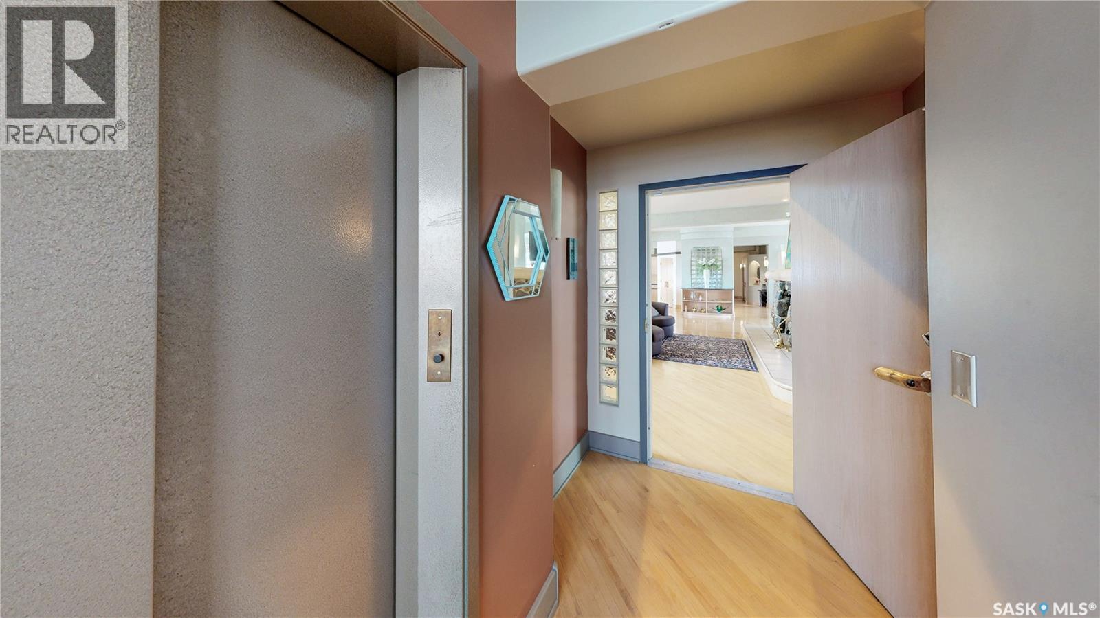 400 1150 Rose Street Property Photo 3