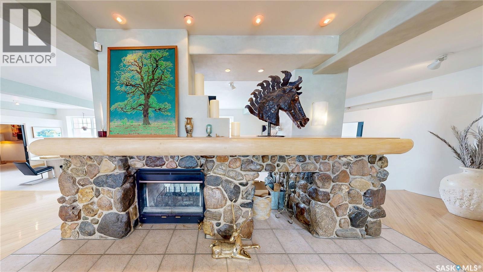 400 1150 Rose Street Property Photo 5