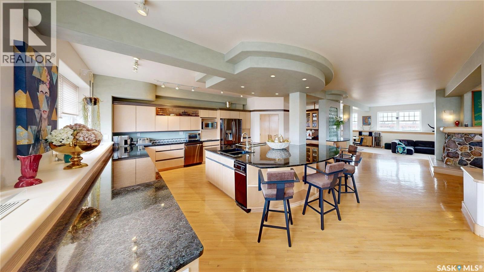400 1150 Rose Street Property Photo 9