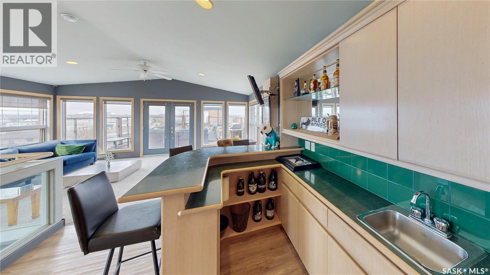 400 1150 Rose Street Property Photo 45