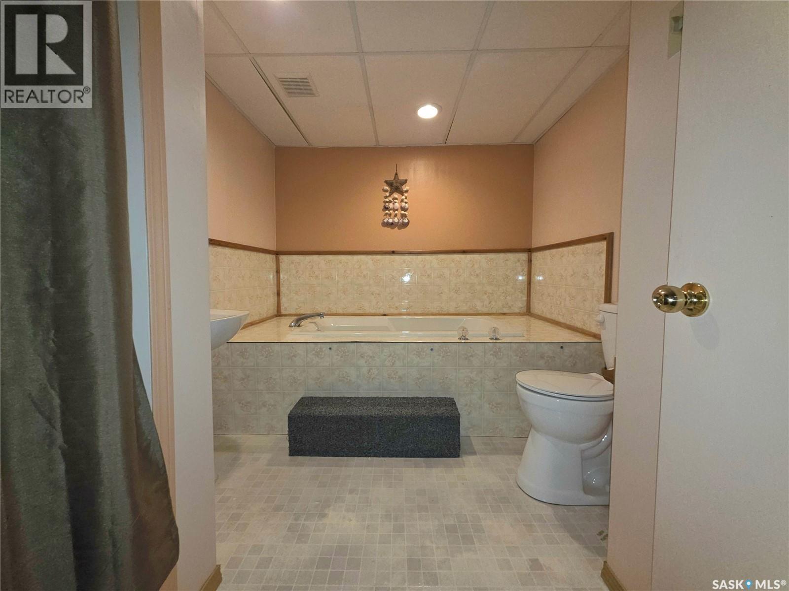 101 Fraser Avenue Property Photo 28