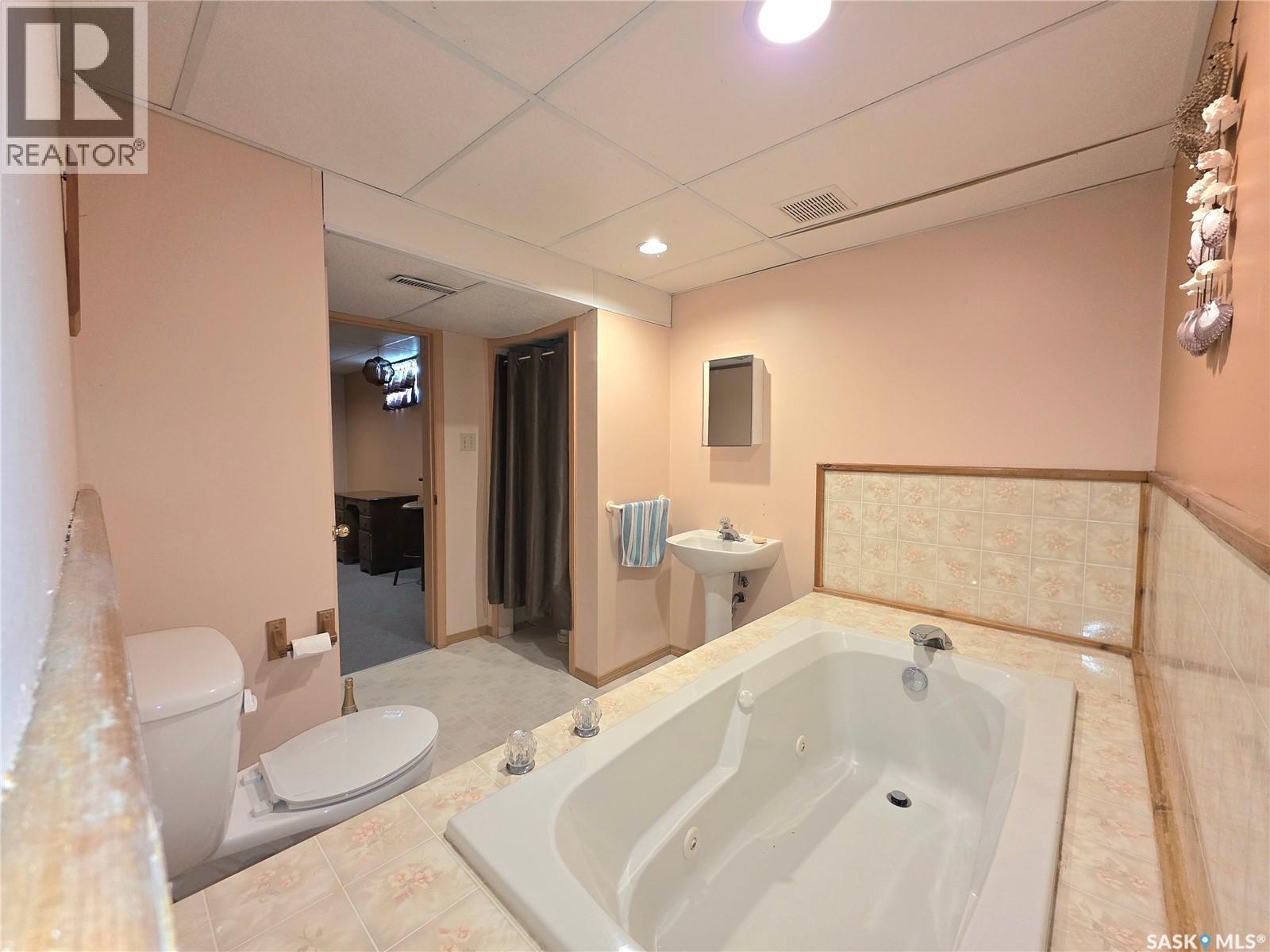 101 Fraser Avenue Property Photo 29