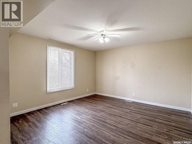 614 7th Avenue Ne Property Photo 3