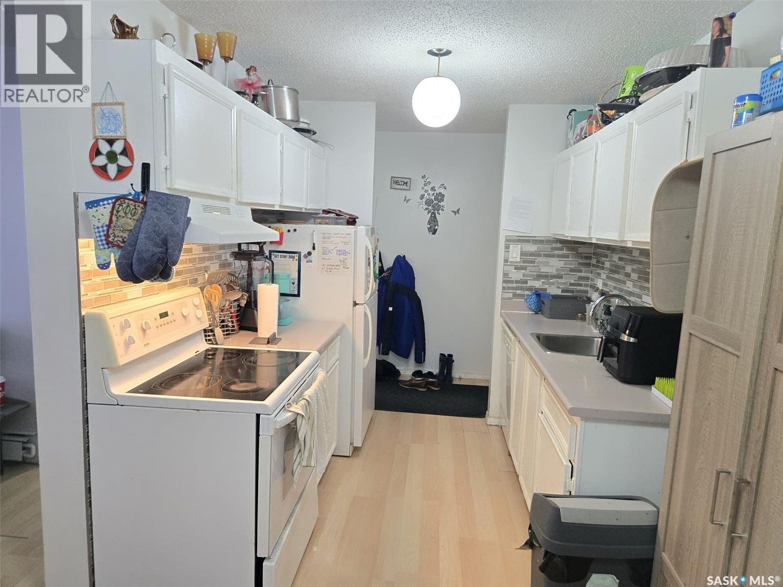 115a 4040 8th Street E Property Photo 4
