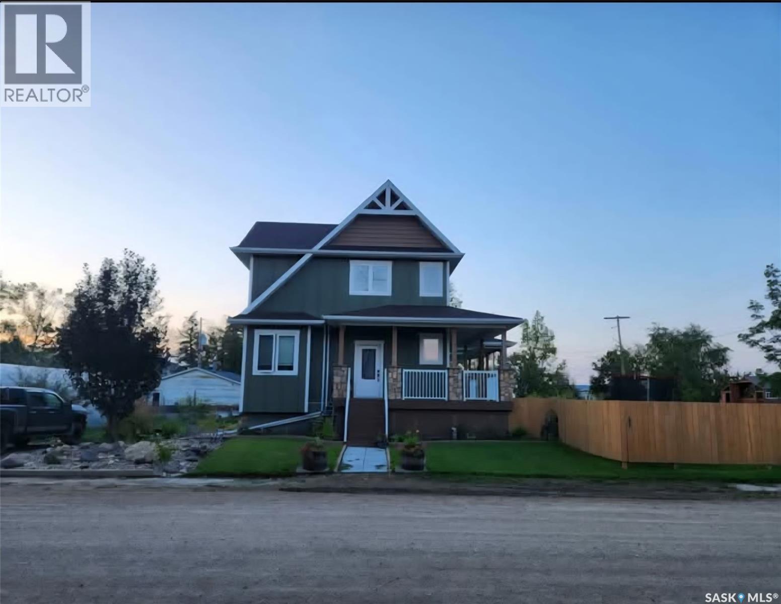 105 Francis Street Property Photo 1