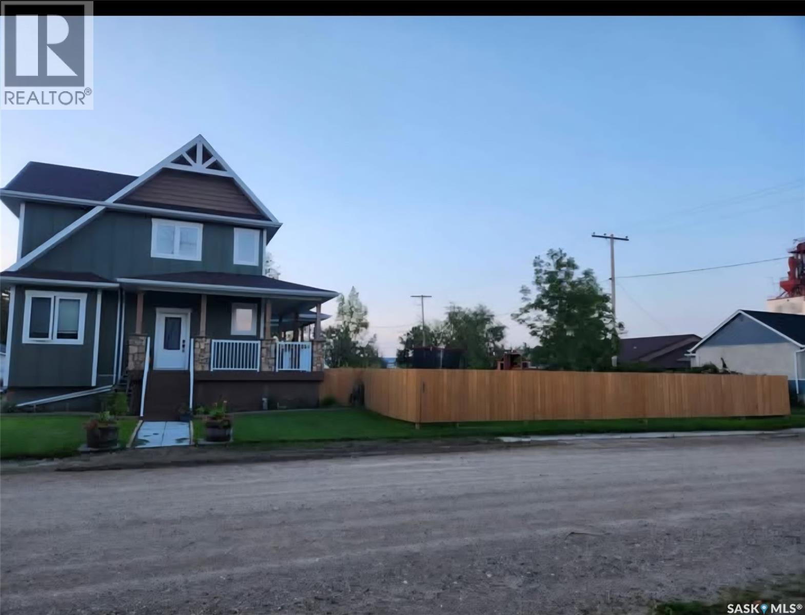 105 Francis Street Property Photo 2