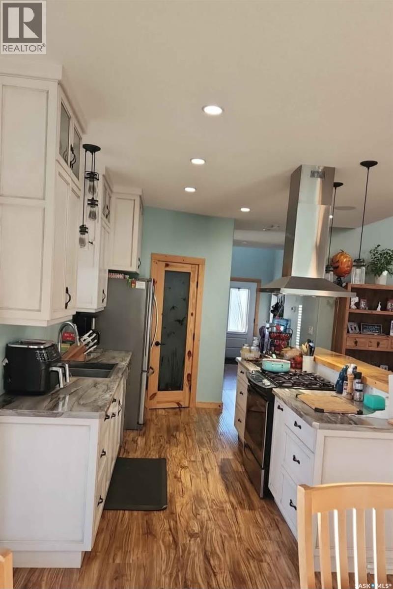 105 Francis Street Property Photo 6