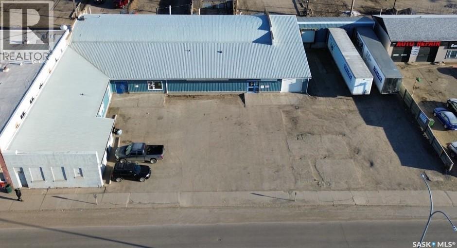 50 Manitoba STREET E