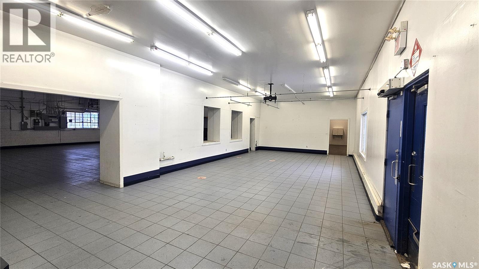 50 Manitoba Street E Property Photo 5