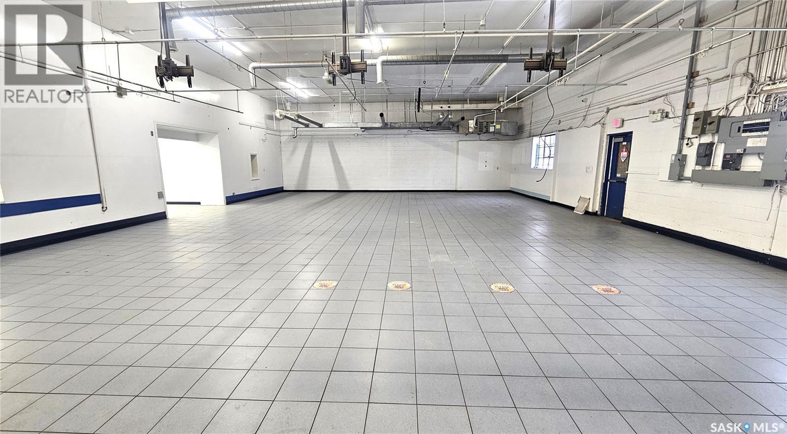 50 Manitoba Street E Property Photo 7