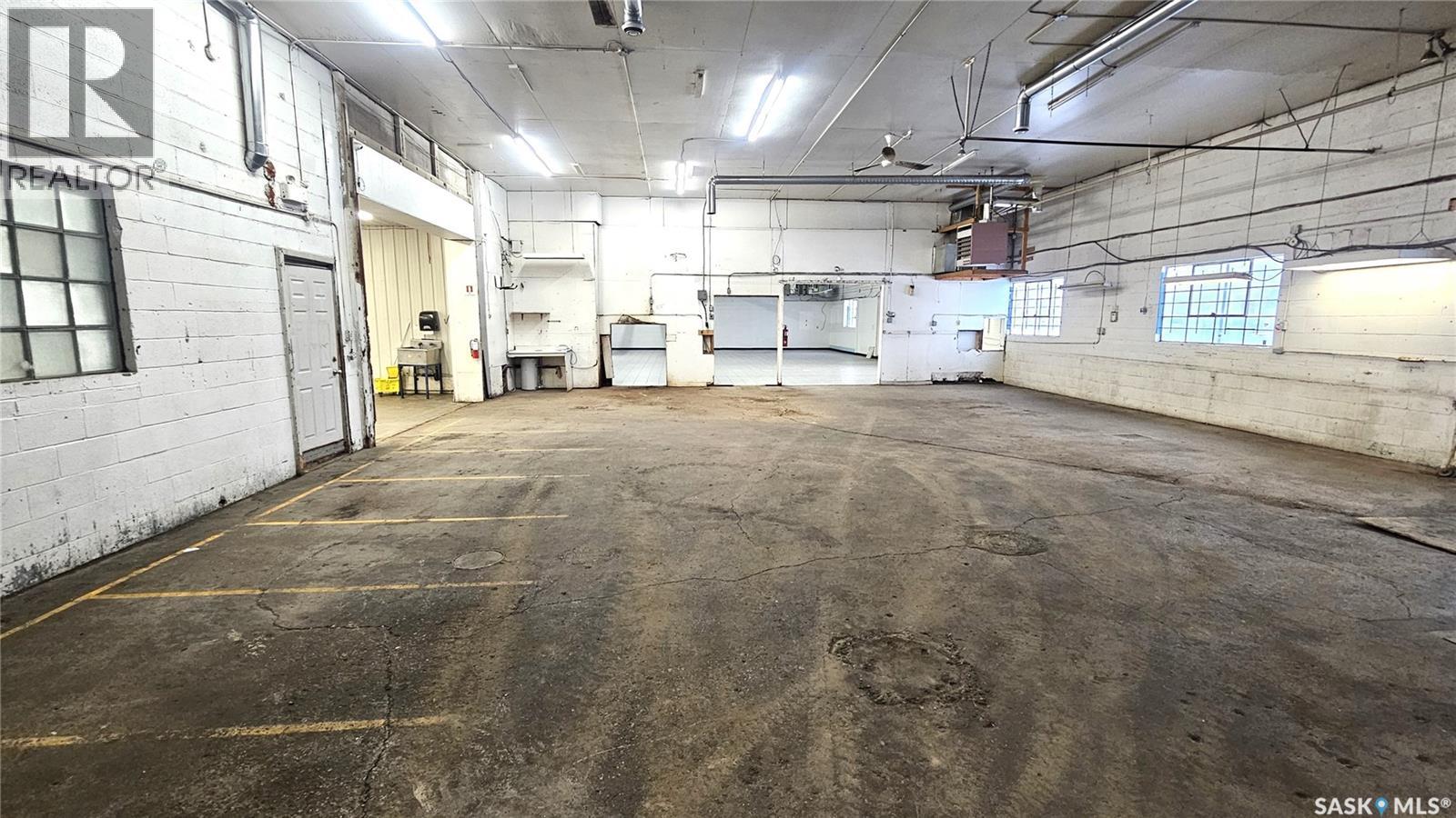 50 Manitoba Street E Property Photo 11