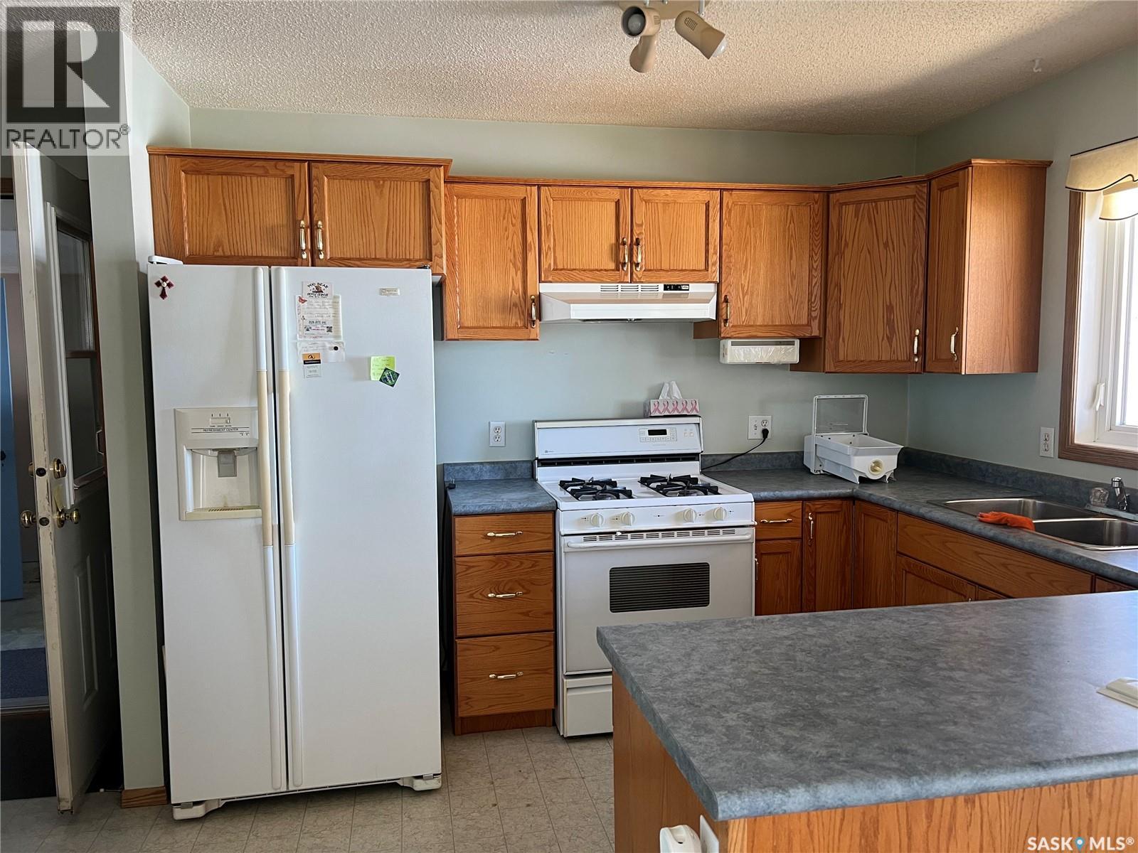 Serhan Acreage Property Photo 3