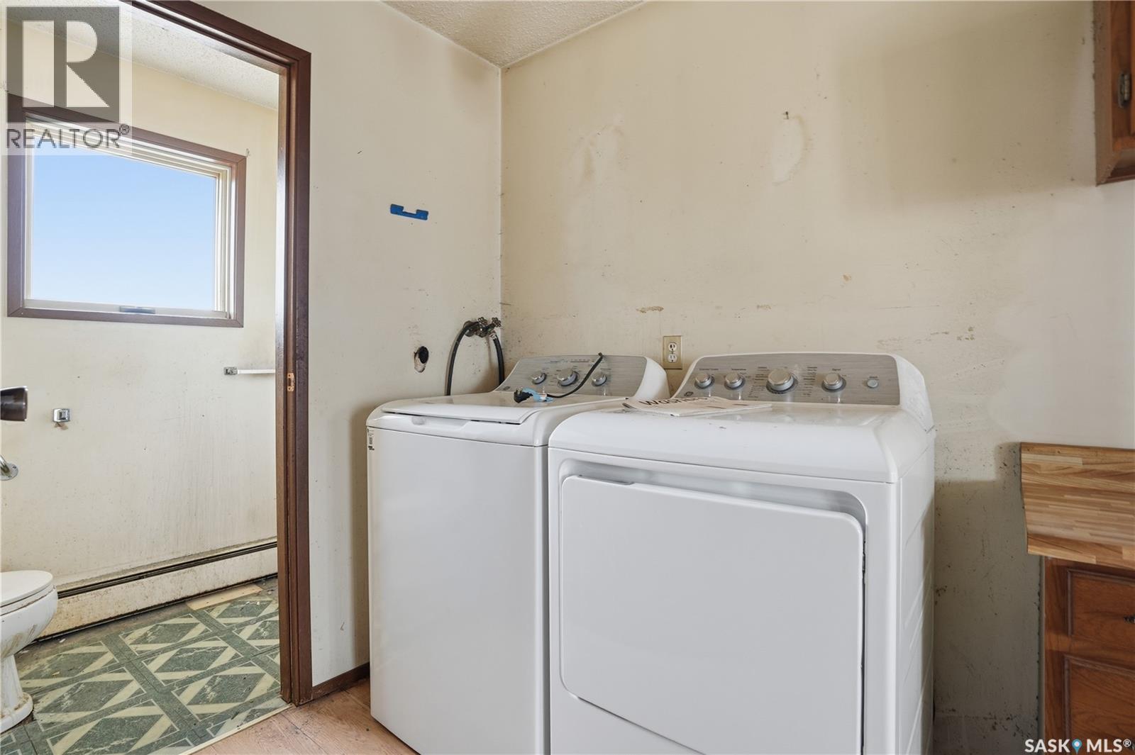 98 Main Street Property Photo 15