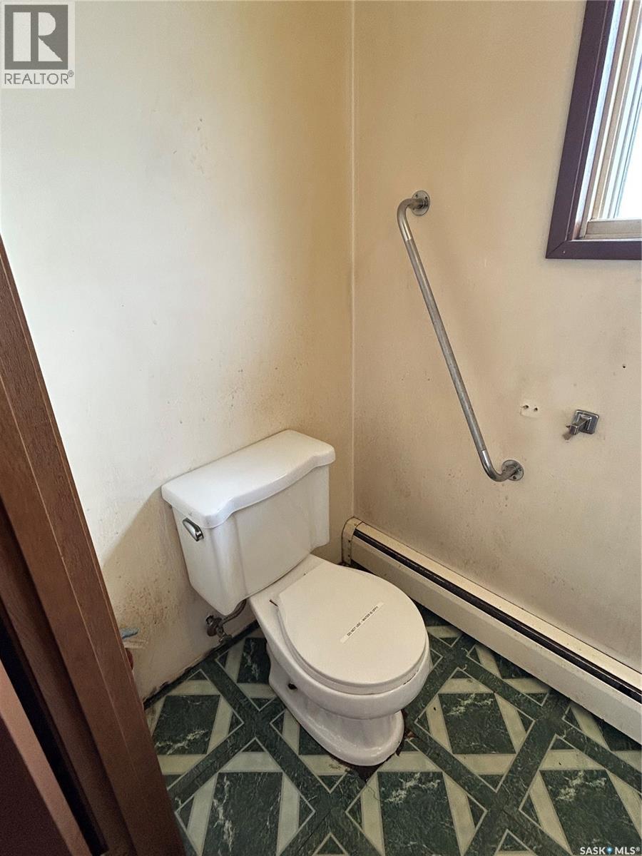 98 Main Street Property Photo 16