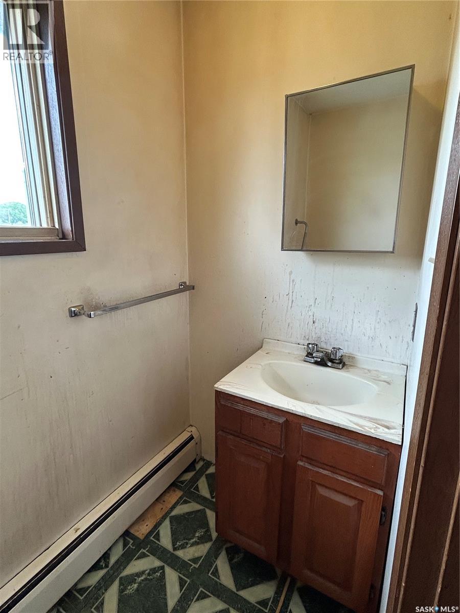98 Main Street Property Photo 17