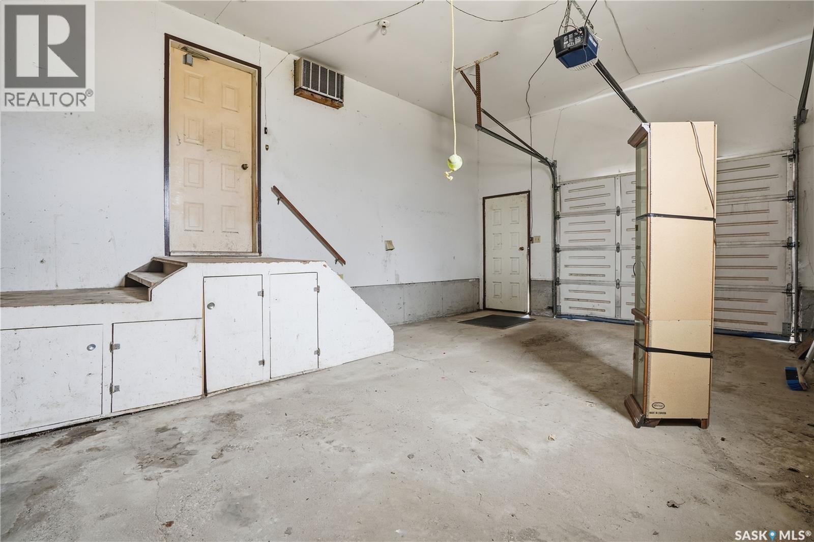 98 Main Street Property Photo 33