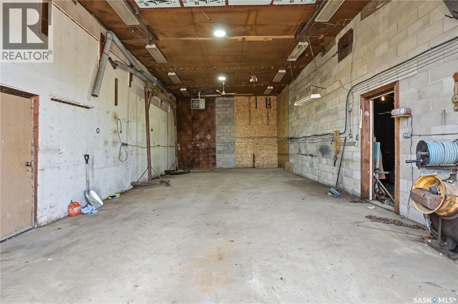98 Main Street Property Photo 39
