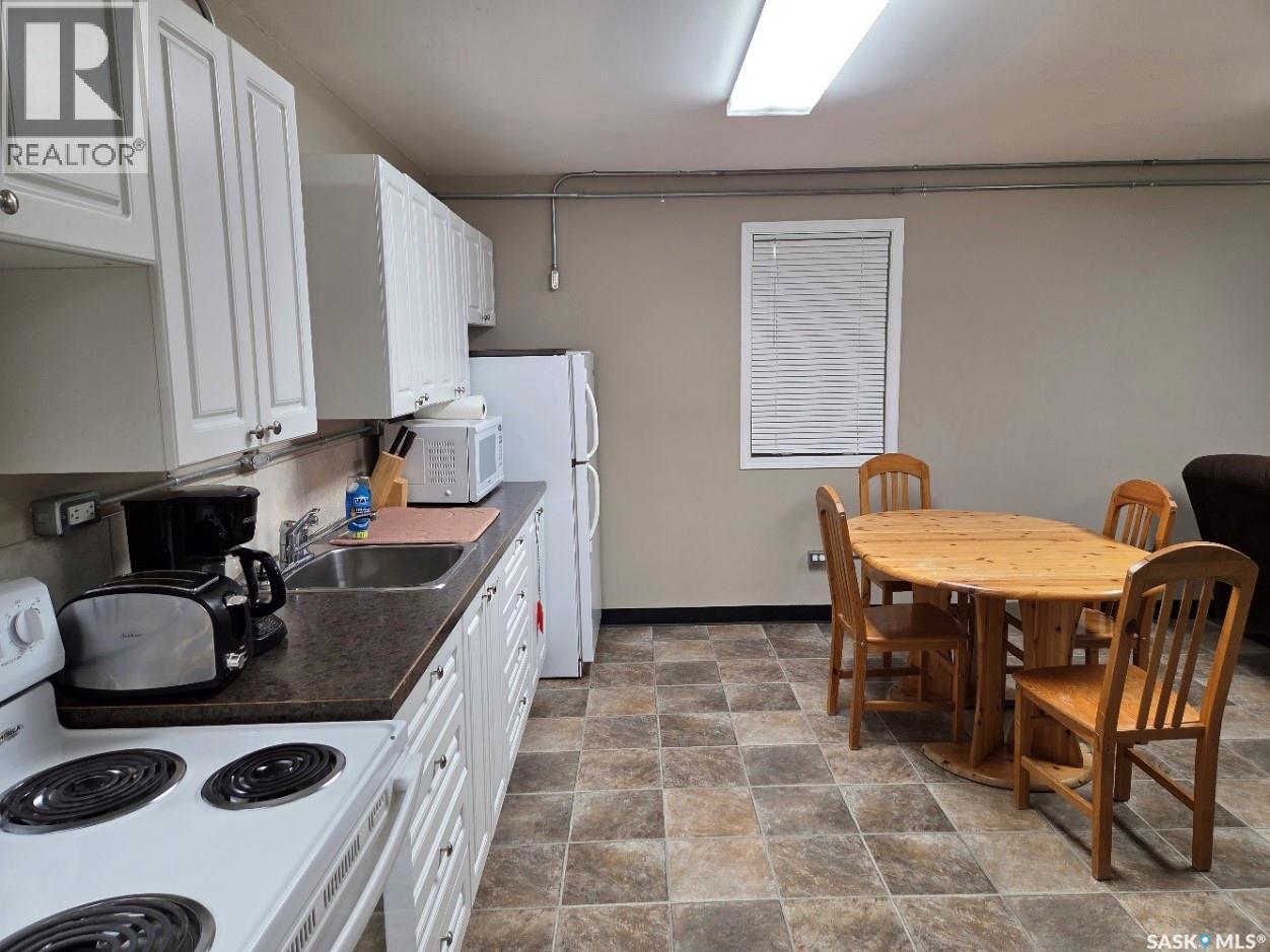 204 Railway Avenue S Property Photo 40