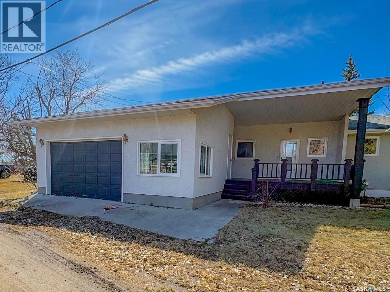 402 Fourth Street Property Photo 2