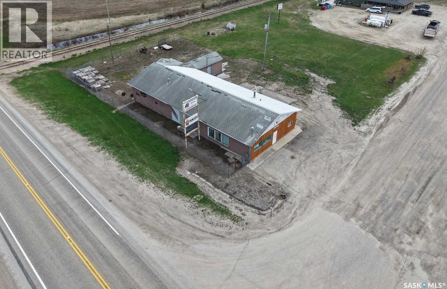 100 Railway Avenue Property Photo 2