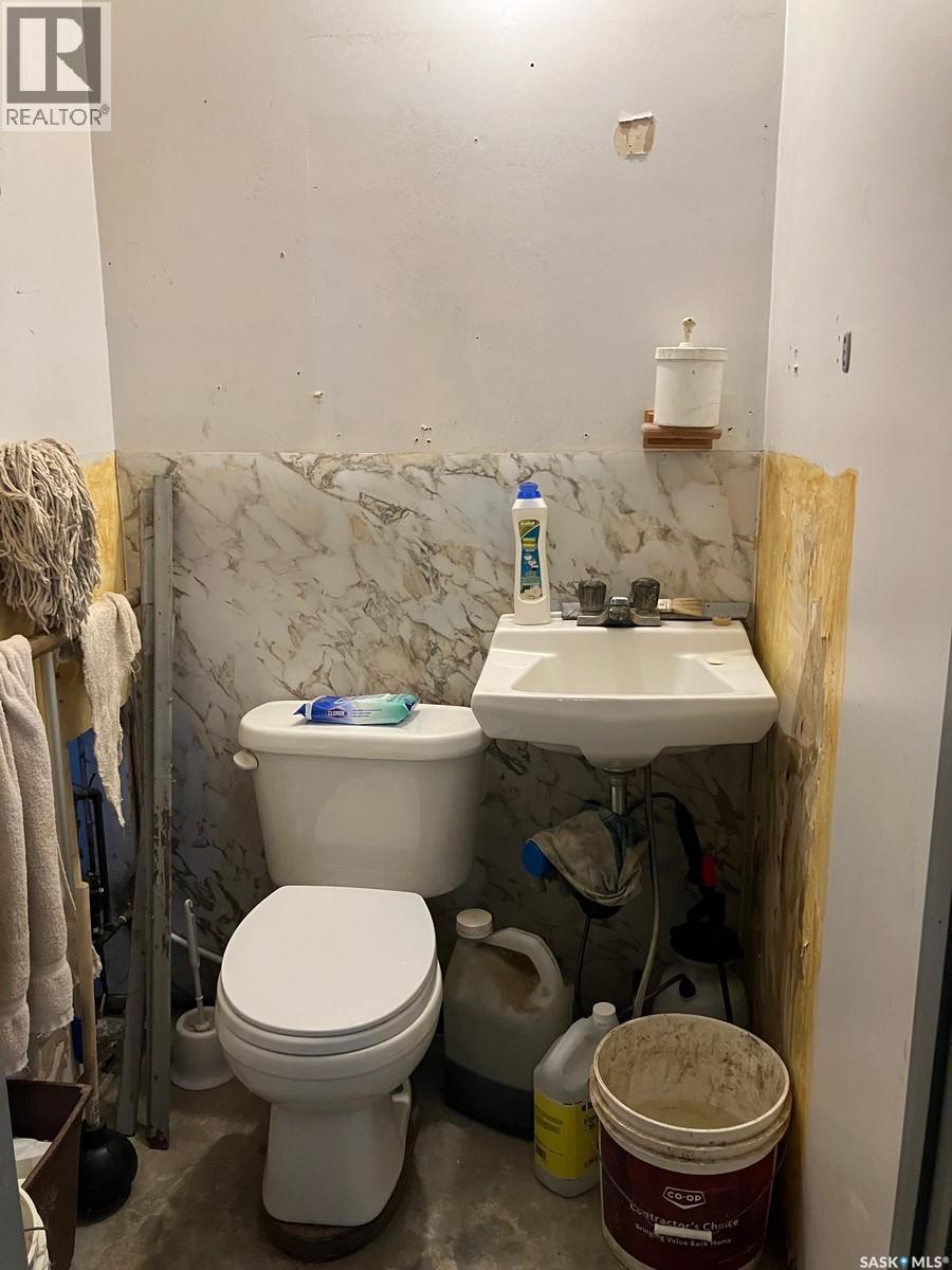 100 Railway Avenue Property Photo 12