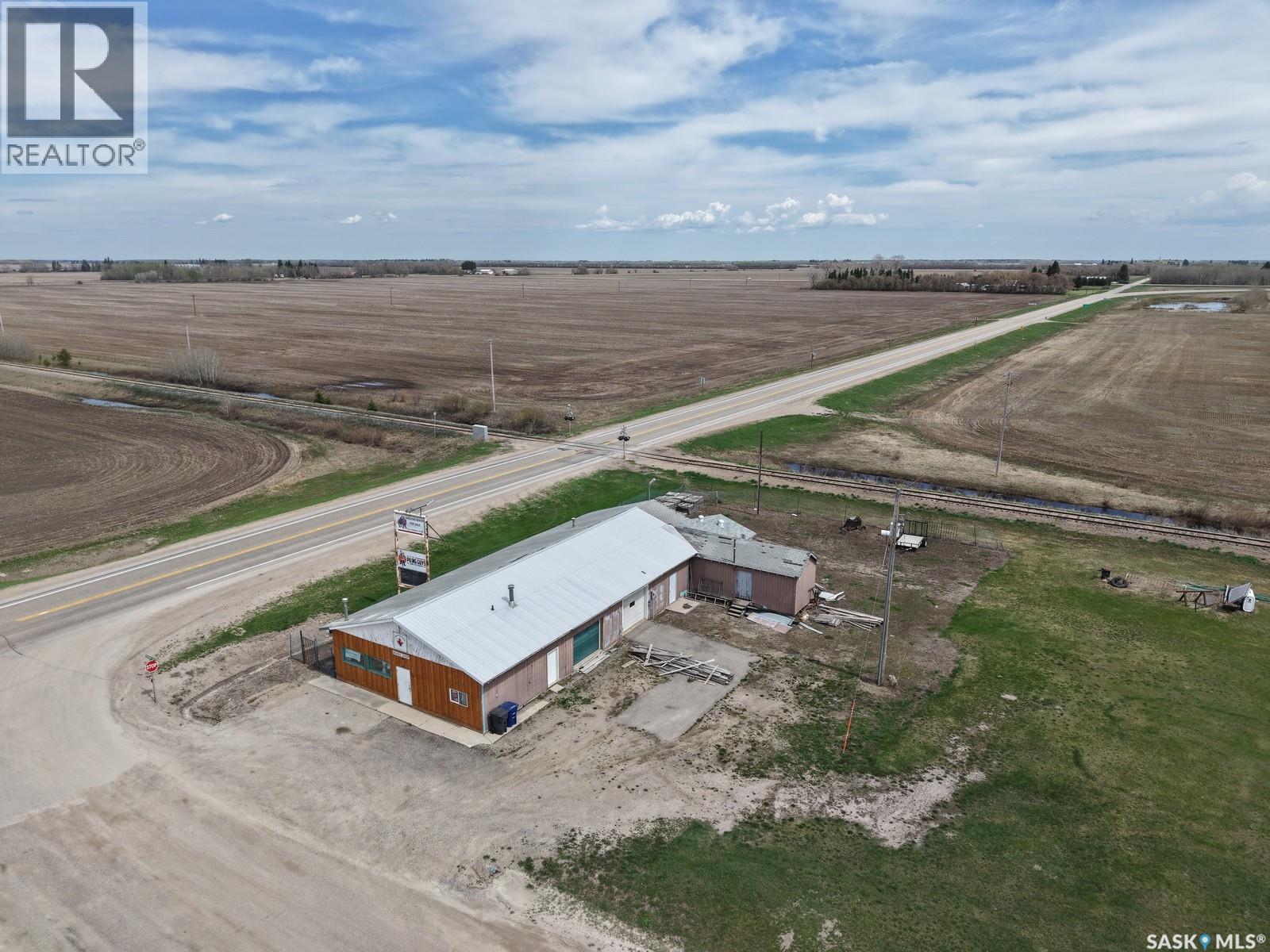 100 Railway Avenue Property Photo 23