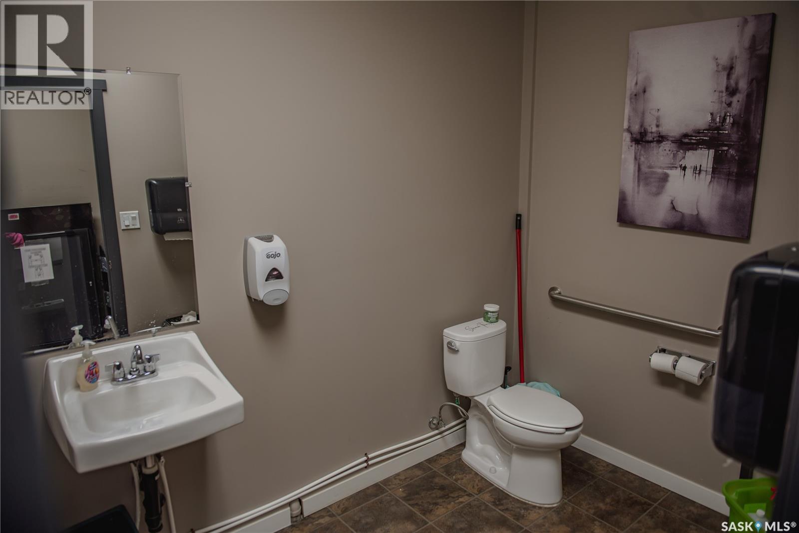 90 4019 Aronec Avenue Property Photo 10