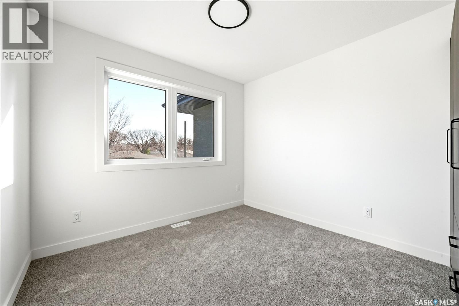 3917 Qu'appelle Drive Property Photo 38